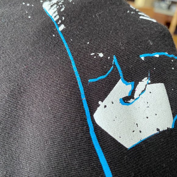 Blink-182 Chest Approx. 15.5'' Graphic Band Tee - Picture 4 of 10